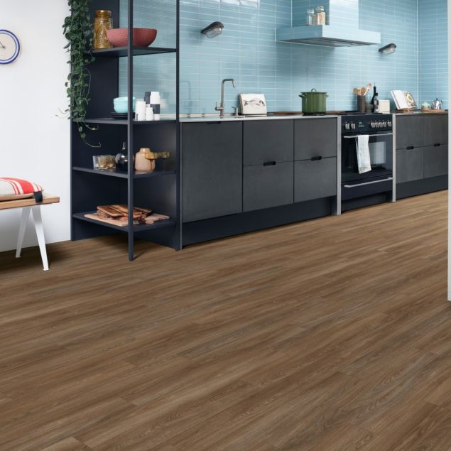 Tapi Montilla in Colella single plank